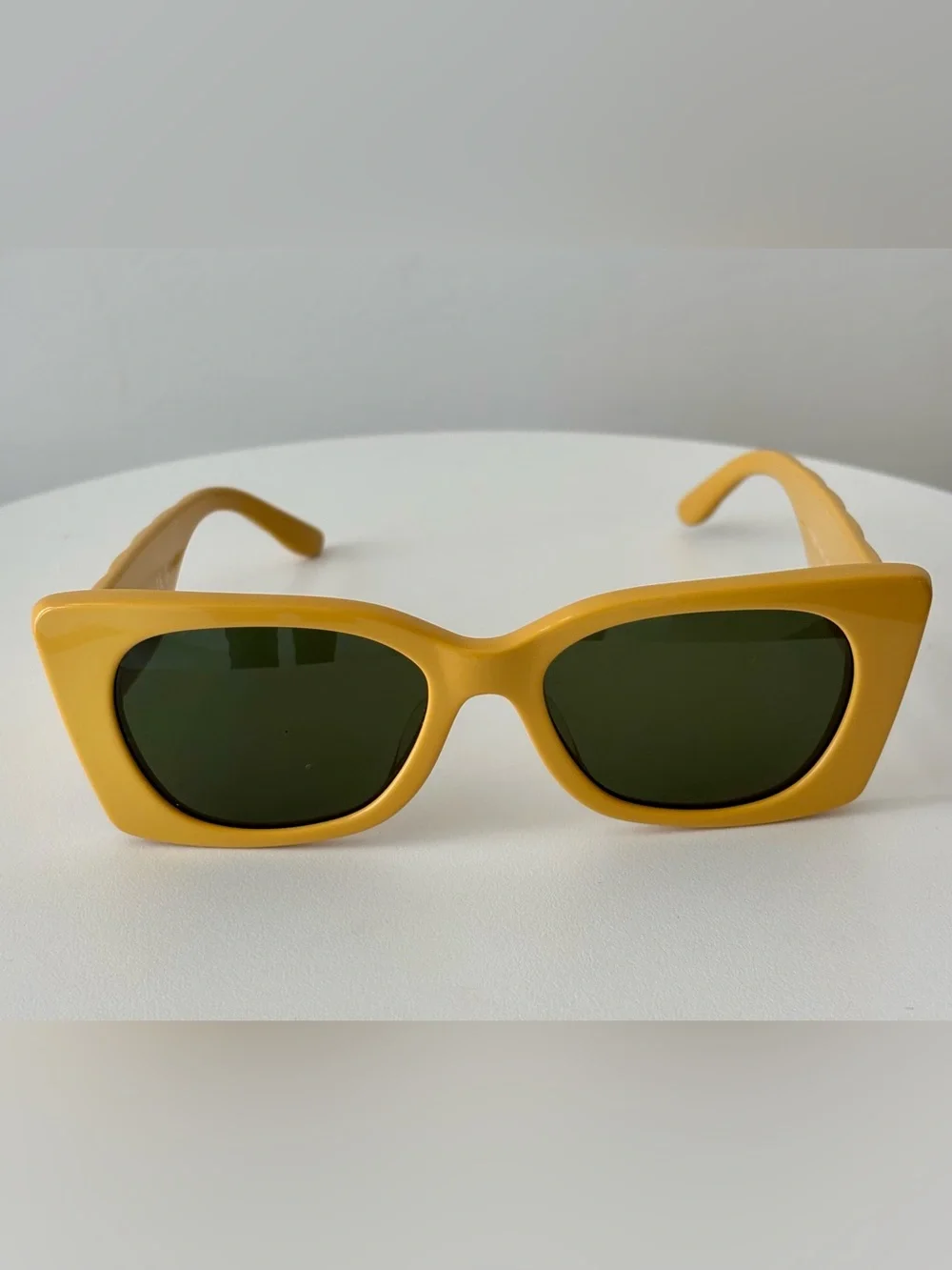 Tory Burch Yellow Frame Sunglasses with Brand New Case